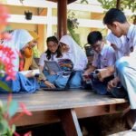 Kesetaraan dan Akses dalam Pendidikan di Indonesia: Mengatasi Kesenjangan